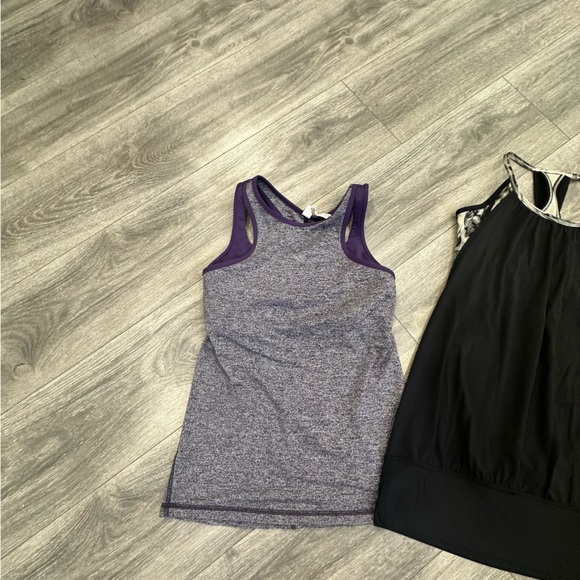 Bundle Lululemon Tank Top - Picture 3 of 10